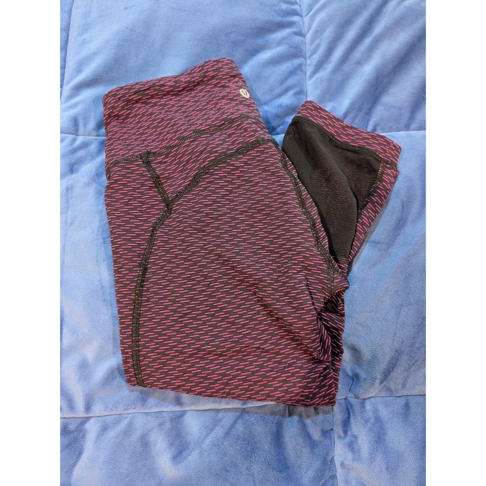 Lululemon Gear Up Crop Leggings 6 Score Jacquard Black Polar Pink / Black
